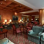 Crystal Superior Hotel