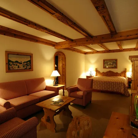 מלון Crystal Superior