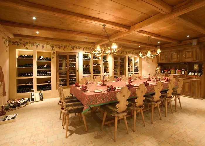 מלון Crystal Superior 4*