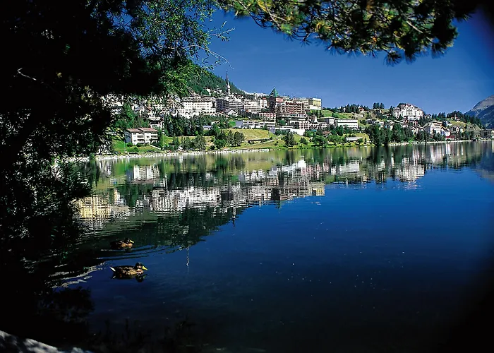 Crystal Superior מלון