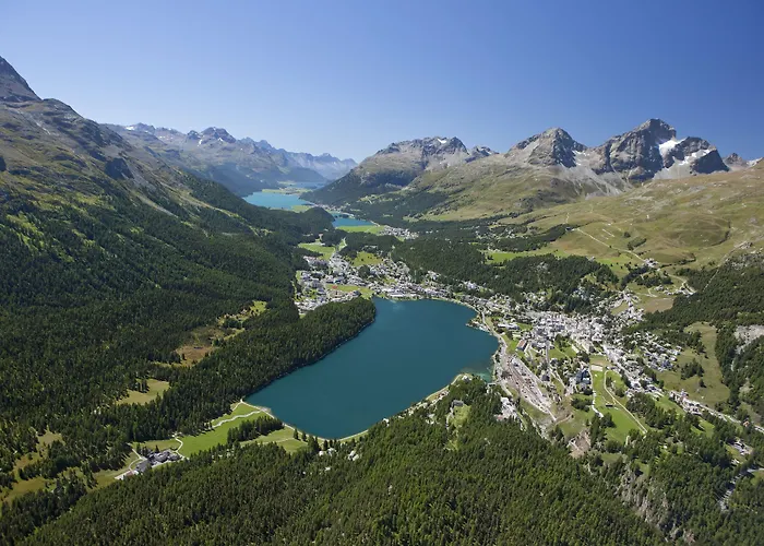 Crystal Superior מלון