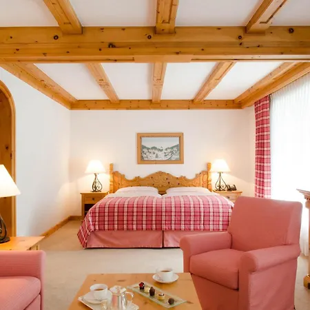 Crystal Superior Otel